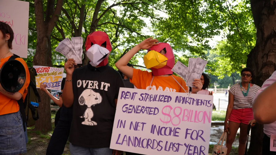 Operativos de ICE en Queens y El Bronx también reimpulsan movilizaciones para exigir congelamiento de la renta estabilizada